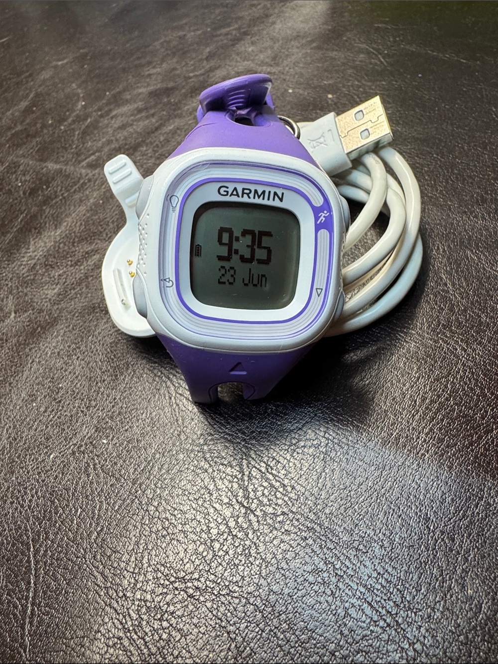 Garmin Purple and White Forerunner 10 Fitness Watch with USB Charging Cable